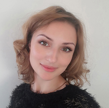 350х346_портретное фото_Артамонова.jpg