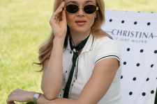CHRISTINA & GOLF MEMBERS CLUB