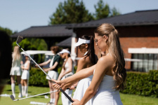 CHRISTINA & GOLF MEMBERS CLUB