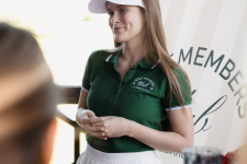 CHRISTINA & GOLF MEMBERS CLUB