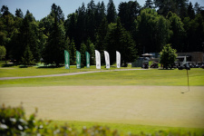 CHRISTINA & GOLF MEMBERS CLUB