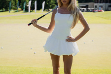 CHRISTINA & GOLF MEMBERS CLUB